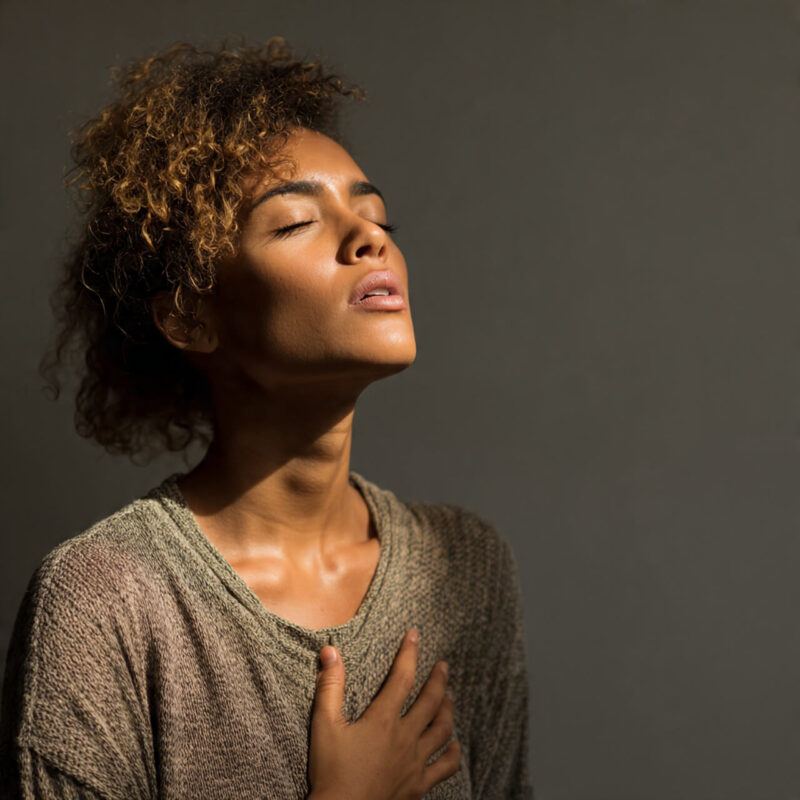 Buddhist non-attachment practice of taking conscious breath to stop living on autopilot during stressful moment