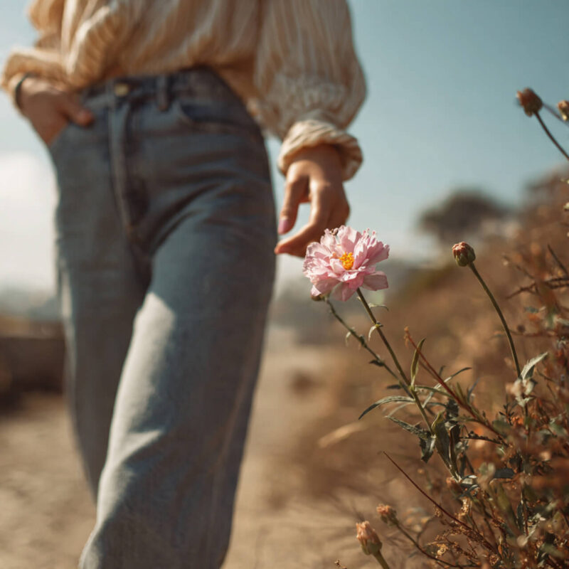 Person practicing Buddhist presence and mindfulness by noticing small moments instead of living on autopilot